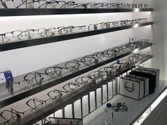 -视野联行眼镜·蔡司·尼康战略合作店(城西银泰店)