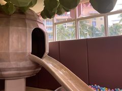 -水桶王国主题餐厅·聚会·生日派对·亲子活动·家庭套餐(亚龙湾希尔顿店)