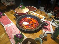 -巴国妹子毛肚火锅(蓝光悦城店)