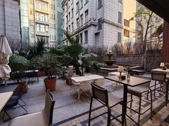 -潮一不贰·法式甜品·生日蛋糕·西式简餐(外滩店)