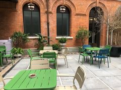 -潮一不贰·法式甜品·生日蛋糕·西式简餐(外滩店)