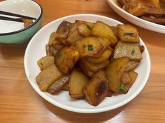 小葱农家土豆-芦茨金富饭庄·25年老字号·专做稻草鸡