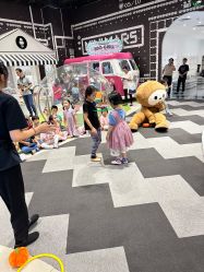 -MINI MARS KIDS CLUB亲子家庭中心(长宁天山店)