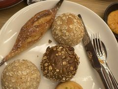 -怡咖啡海鲜自助餐厅(浦东香格里拉店)