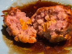 鸭蛋黄狮子头-梅飞酒家(桑园路店)