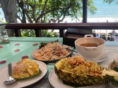 -卷心菜和避孕套餐厅(Pattaya)