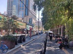 -贯贯吉·清真餐厅(浙江中路店)