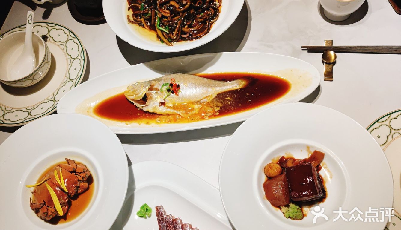 我给李雪琴当成都人脉｜SKP游园惊梦，SKP卷0元吃！