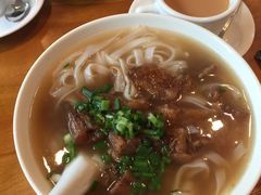 -荣晖咖啡美食(司打口店)