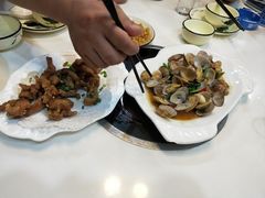-鑫悦楼煎蟹·16年海鲜大排档