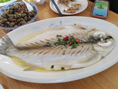 清蒸白鱼-品鲜村农家菜·阳澄湖大闸蟹(总店)