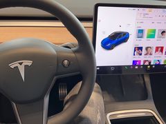 -TESLA 特斯拉(上海太古汇体验店)