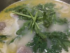 -鲜入围煮花胶鸡海鲜火锅