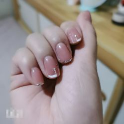 -YCai简薇美甲美睫美妆