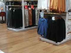 -优衣库(东莞天和City店)