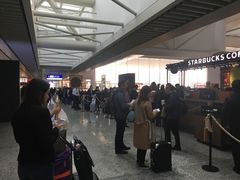 -星巴克(上海虹桥站2A检票口)