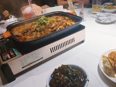 -顶峰夜宴·龙虾烧烤大排档(九江学院店)