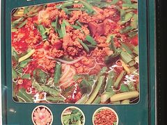 -八月美食小馆(银泰城总店)