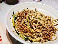 -肥肥虾庄·金牌油焖大虾(首义路店)