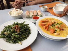 -Lanterns Vietnamese Restaurant