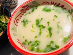 -尚尚仙·酸汤猪手·猪肚鸡火锅(华联万柳购物中心店)