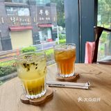 面包、咖啡都很好，唯独酒不给卖，不好[快哭了]