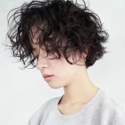 -MYYF SALON烫发染发