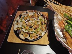 -何师烧烤Pro ·江湖川菜·小龙虾·精酿(太古里旗舰店)