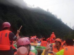 -安吉龙王山峡谷漂流