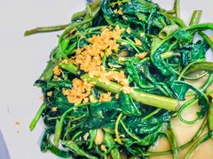 -量贩海鲜餐厅