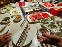 -海底捞火锅鲜切牛肉主题店(长寿路店)