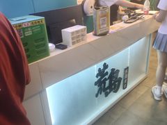 -荒岛实景沉浸密室(江汉路1店)