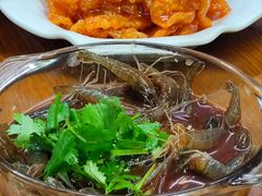 -胡子饮食店