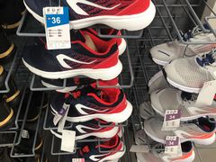 -迪卡侬(西三旗店)