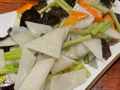 山芹炒山药-琴早英子菜馆(古田路店)