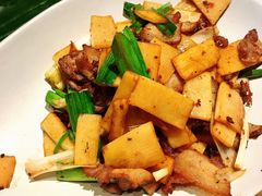 -云海肴·汽锅鸡·云南菜(天山百盛优客店)