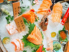 秒懂三文鱼-文三酒肆自助放题(新街口友谊广场店)