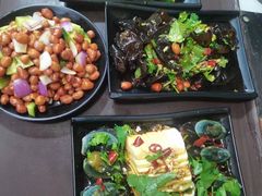 -曹丞相·地锅鸡·地锅鱼(武林店)