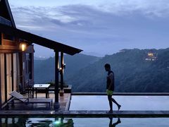 -三亚亚龙湾人间天堂鸟巢度假村