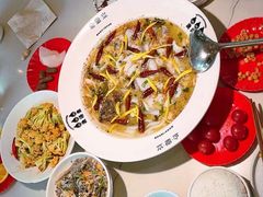 -渔语鱼酸菜鱼新川菜(来福士店)