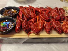 -肥肥虾庄·金牌油焖大虾(首义路店)