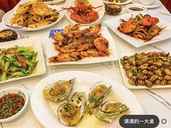 -三亚新鸿港水果一级批发市场