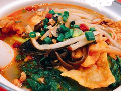 -丽丽三鲜螺蛳粉(田林路店)