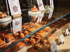 -VERIE BAKEHOUSE
