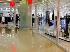 H&M(银河国际店)-H&M(华润万象城店)