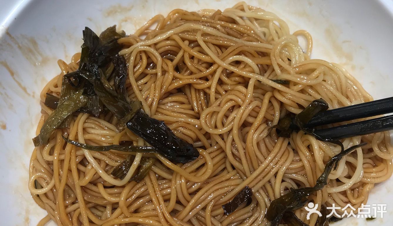 比较软，大排是陈皮味的，所以香料味比较重