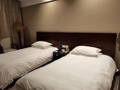 -春兰国宾馆(凤城河风景区老街店)