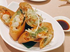 烟三文鱼虾仁脆脆春卷-陶陶居海鲜酒家(新马路店)