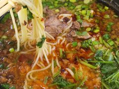-郭际辣饼铺(第三中学店)