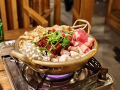 牛肉啤酒锅-恩你小木屋·韩式料理(假日广场店)